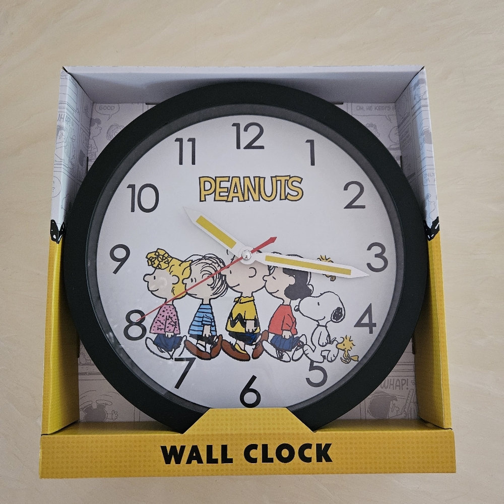 Snoopy and the Peanuts Gang Wall Clock - Brand New In Box